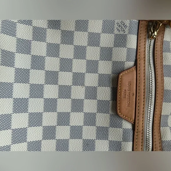 Louis Vuitton Evora MM - Picture 5 of 14